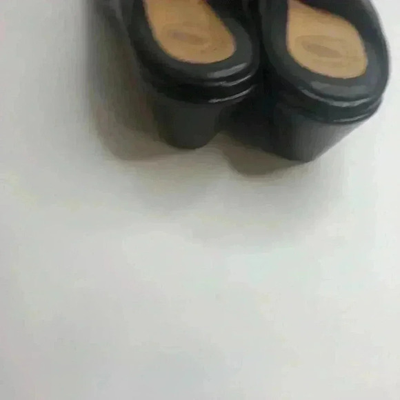 Nurture Ladies Black Leather Slide on Mule Comfort shoe size 7.5M - Picture 4 of 5